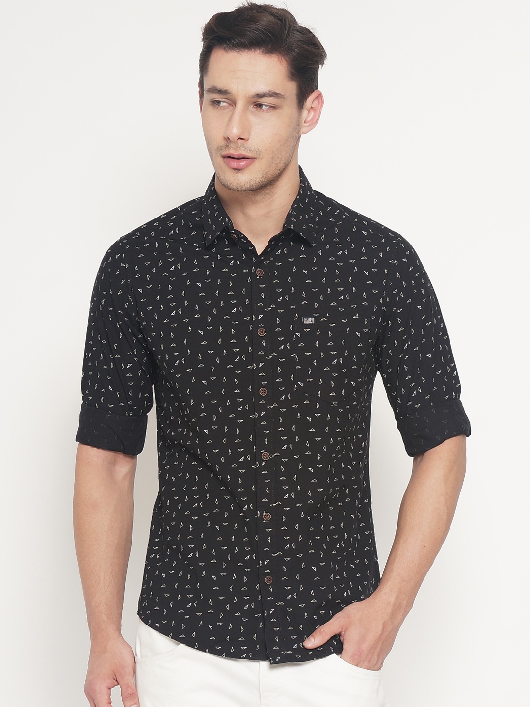 

The Indian Garage Co Men Black Classic Slim Fit Printed Casual Shirt