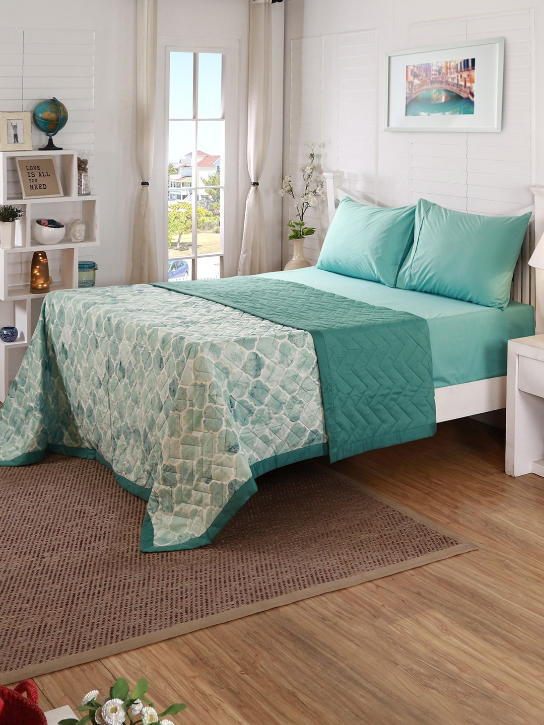

MASPAR Blue 120 GSM Abstract AC Room Double Bed Quilt