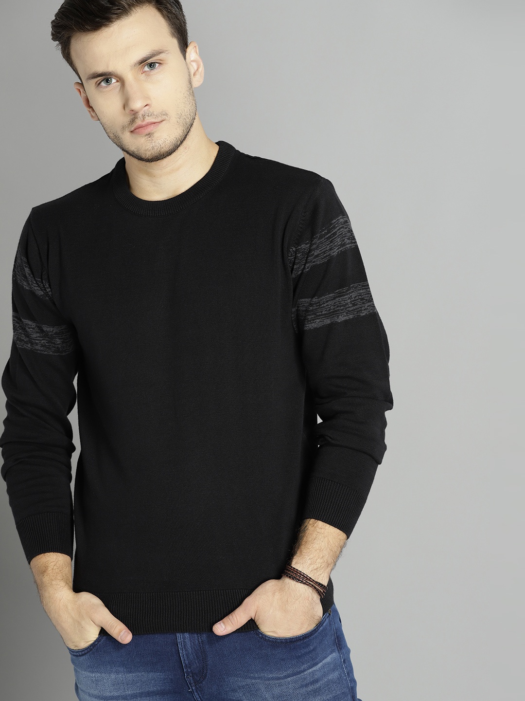 

Roadster Men Black Solid Pullover