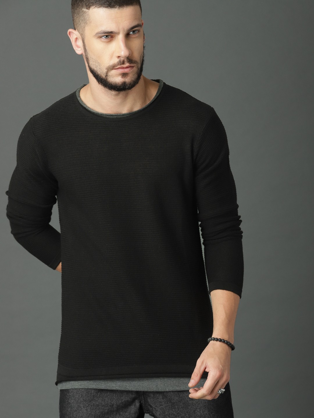 

Roadster Men Black Solid Acrylic Pullover