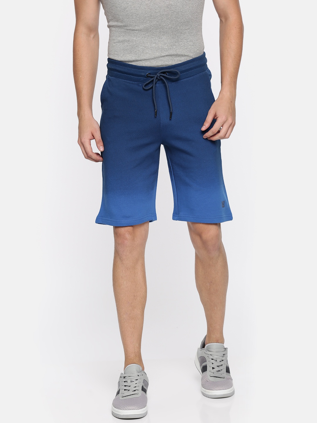 

Jack & Jones Men Blue Solid Shorts