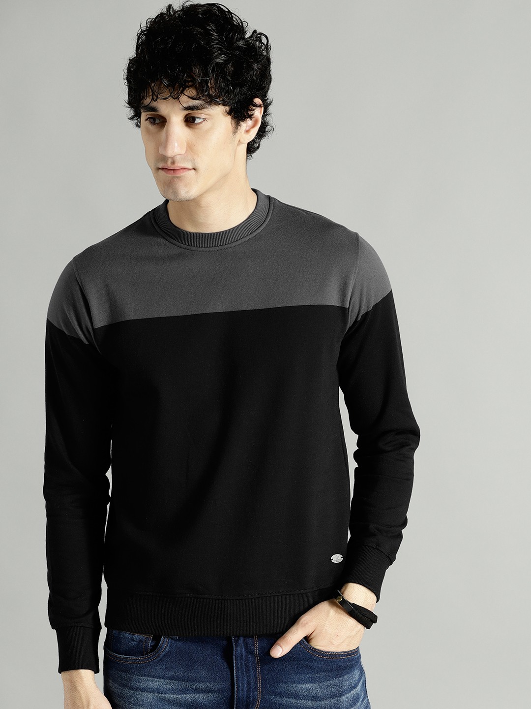 

Roadster Men Black & Charcoal Grey Colourblocked Sweatshirt