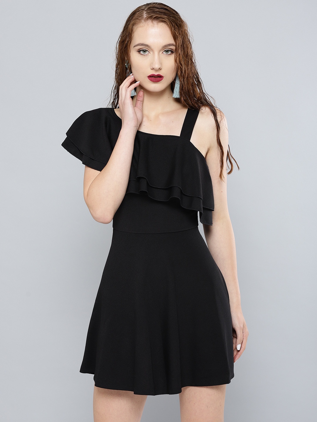 

Veni Vidi Vici Women Black Solid Ruffled One Shoulder Fit & Flare Dress