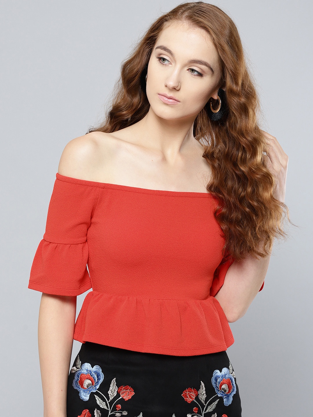 

Veni Vidi Vici Women Red Solid Cropped Bardot Top