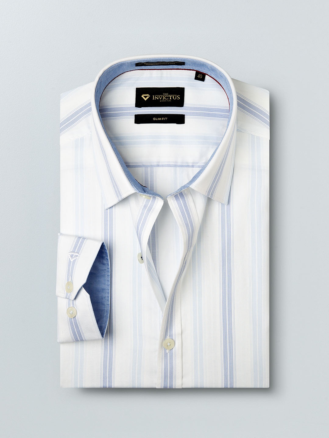 

INVICTUS Men White & Blue Manhattan Slim Fit Striped Smart Casual Shirt