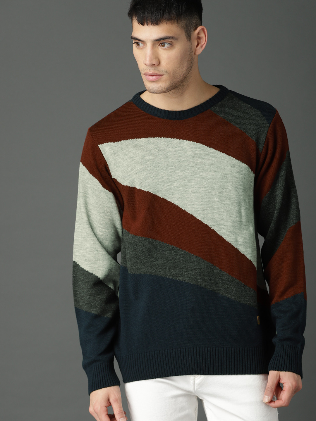 

Roadster Men Maroon & Grey Colourblocked Pullover Sweater