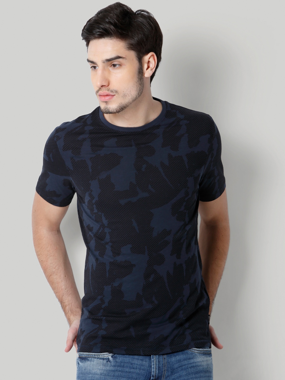 

ONLY & SONS Men Blue Printed Round Neck T-shirt