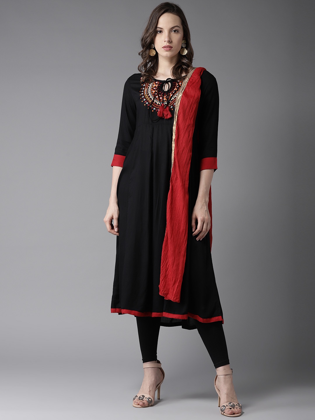 

Moda Rapido Women Black & Red Solid Kurta with Churidar & Dupatta