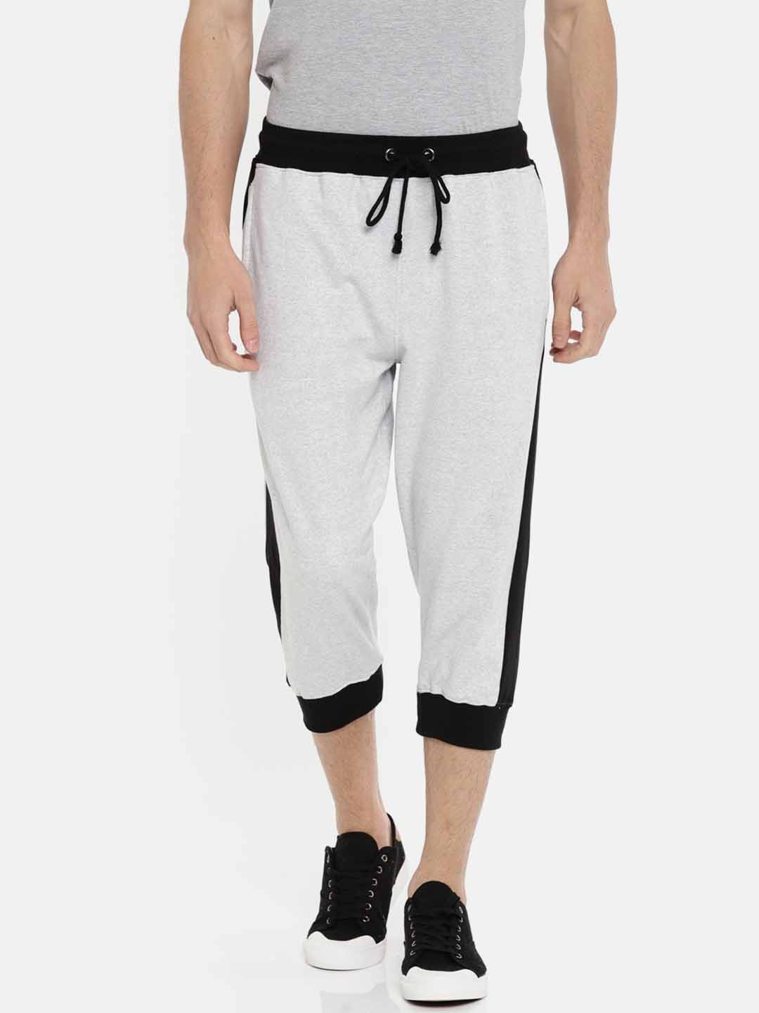 

ARISE Men Grey Solid Regular Fit Shorts