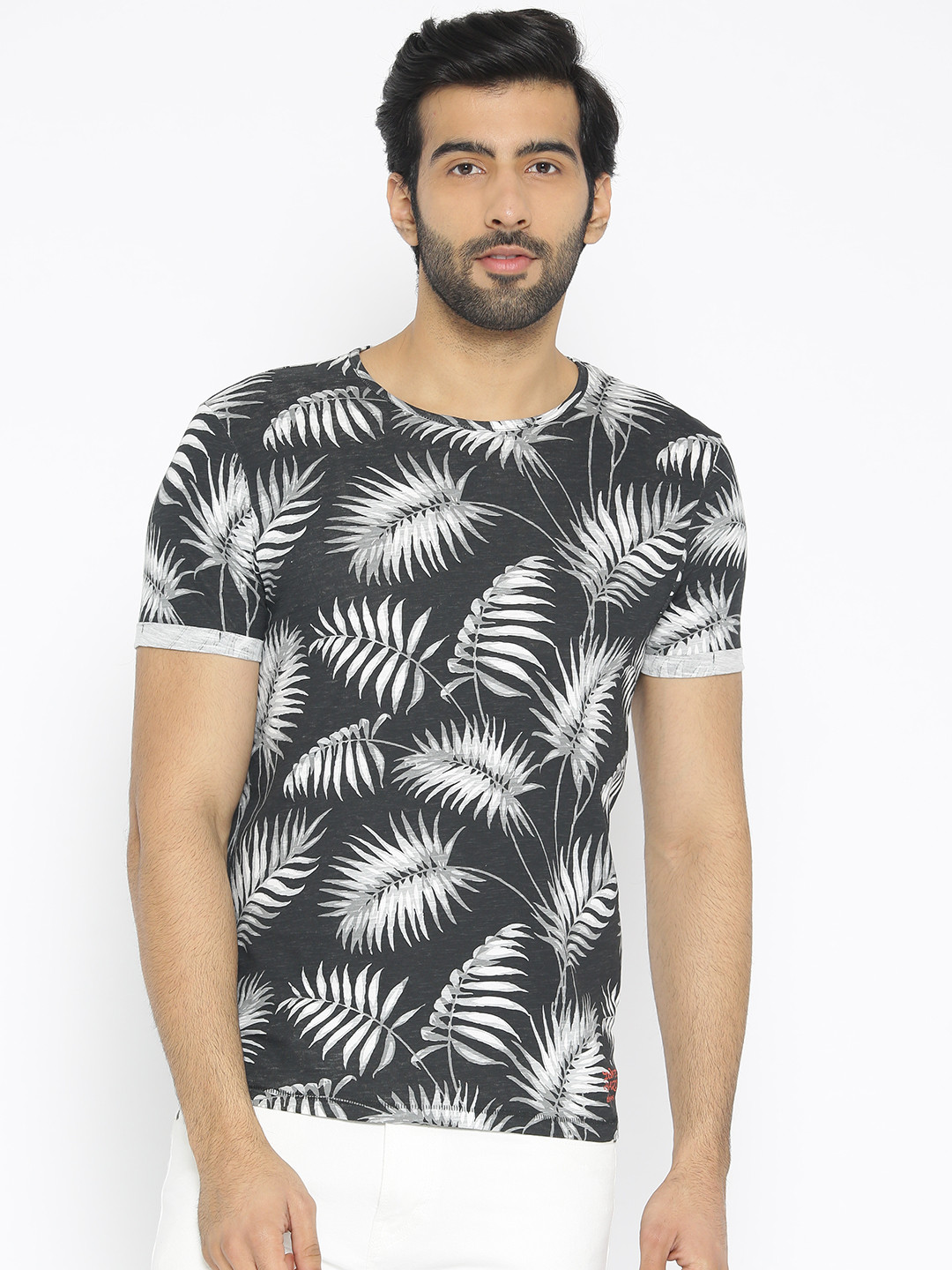 

Ed Hardy Men Black Grey Printed Round Neck Pure Cotton T-shirt