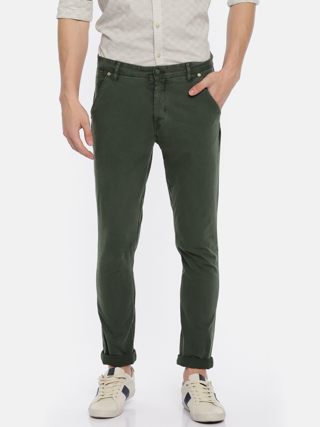 

Ed Hardy Men Olive Green Regular Fit Solid Regular Trousers