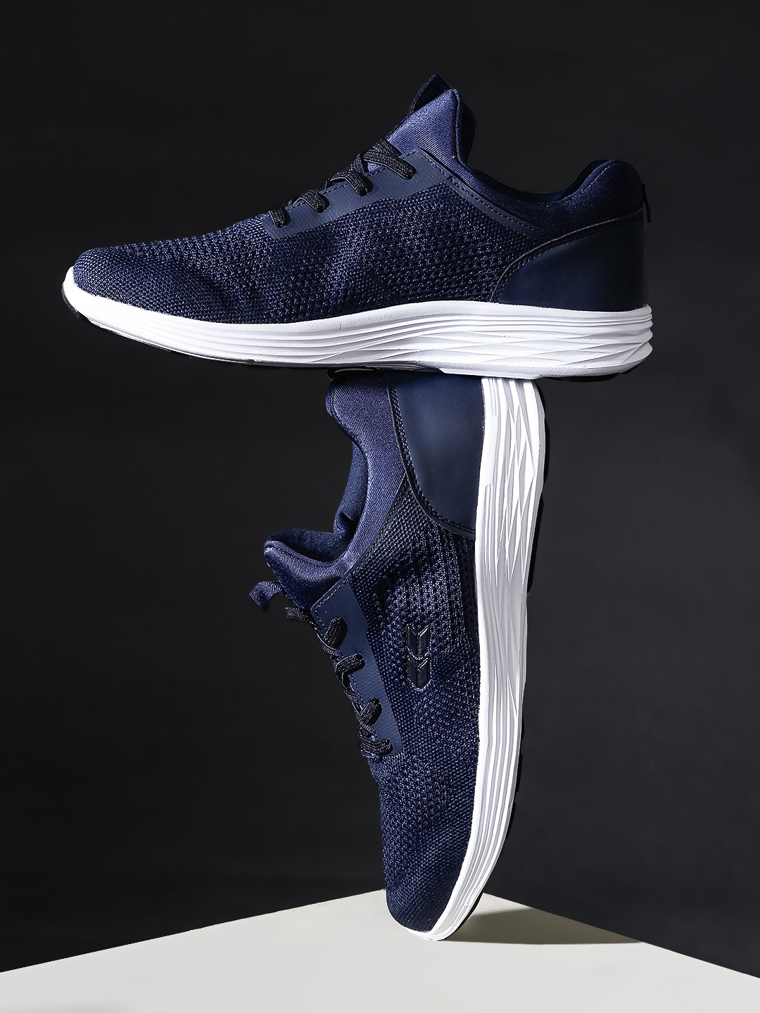 

Crew STREET Men Navy Blue Running Shoes