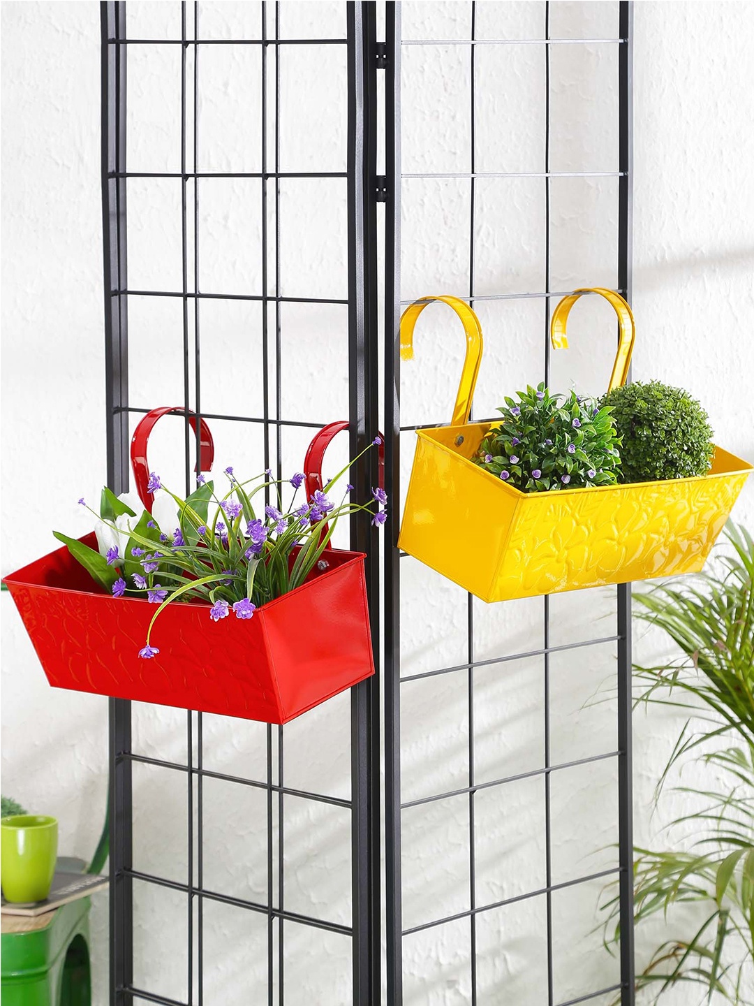 

green girgit Set Of 2 Planters, Yellow