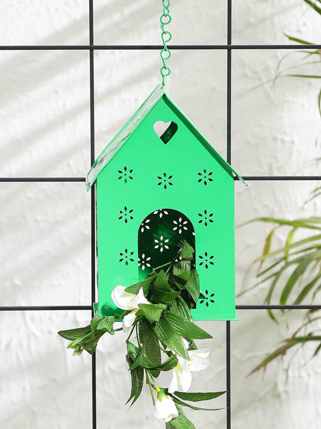 

green girgit Green Hut Shape Bird House Planter