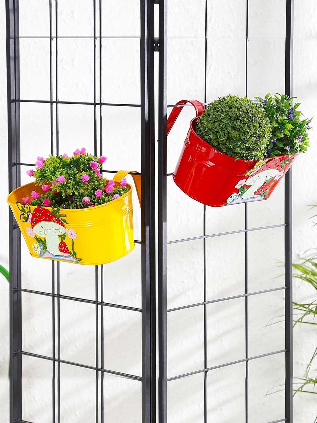 

green girgit Set of 2 Yellow & Red Printed Hanging Planters