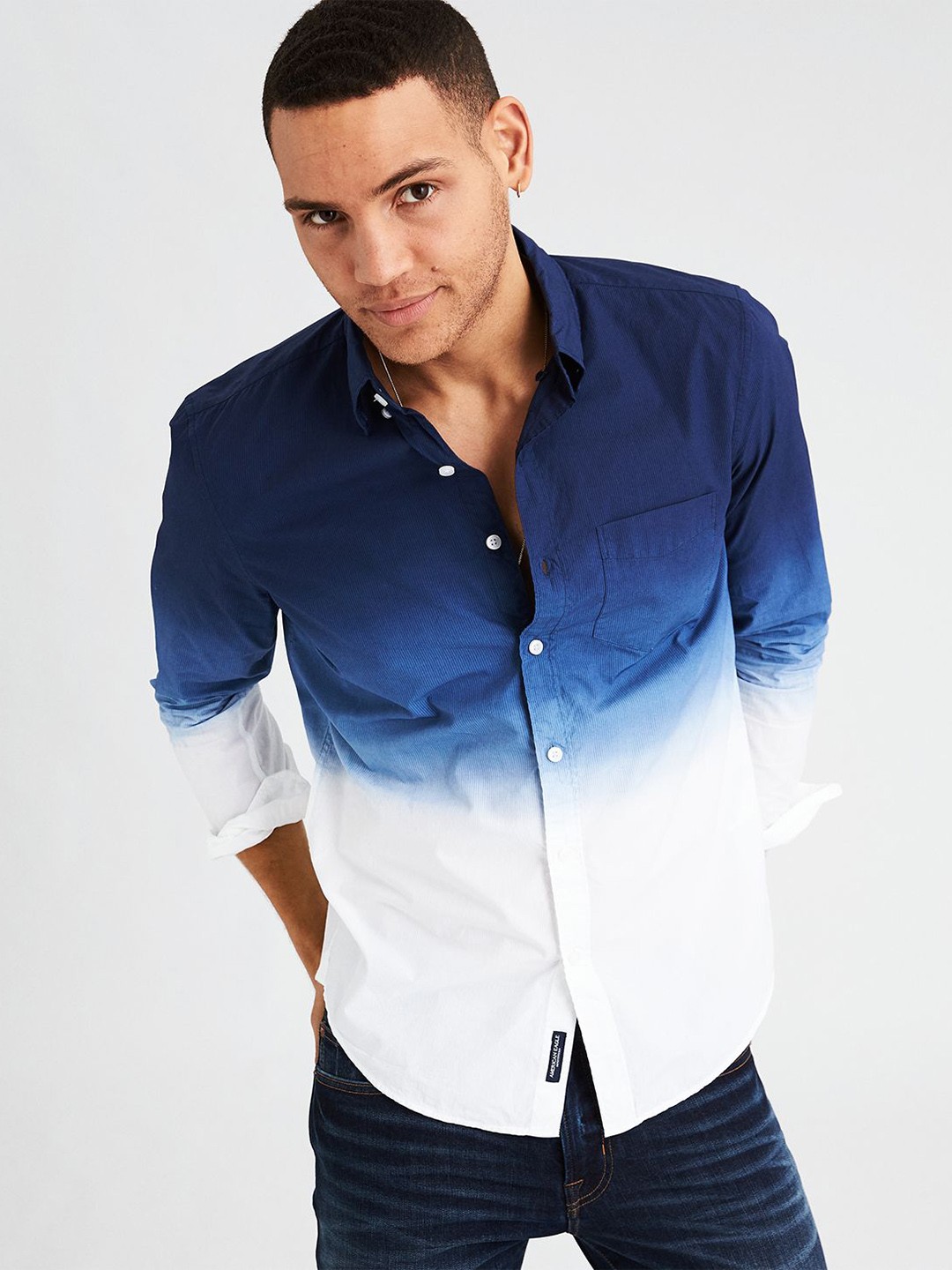 

AMERICAN EAGLE OUTFITTERS Men Blue & White Slim Fit Faded Casual Shirt