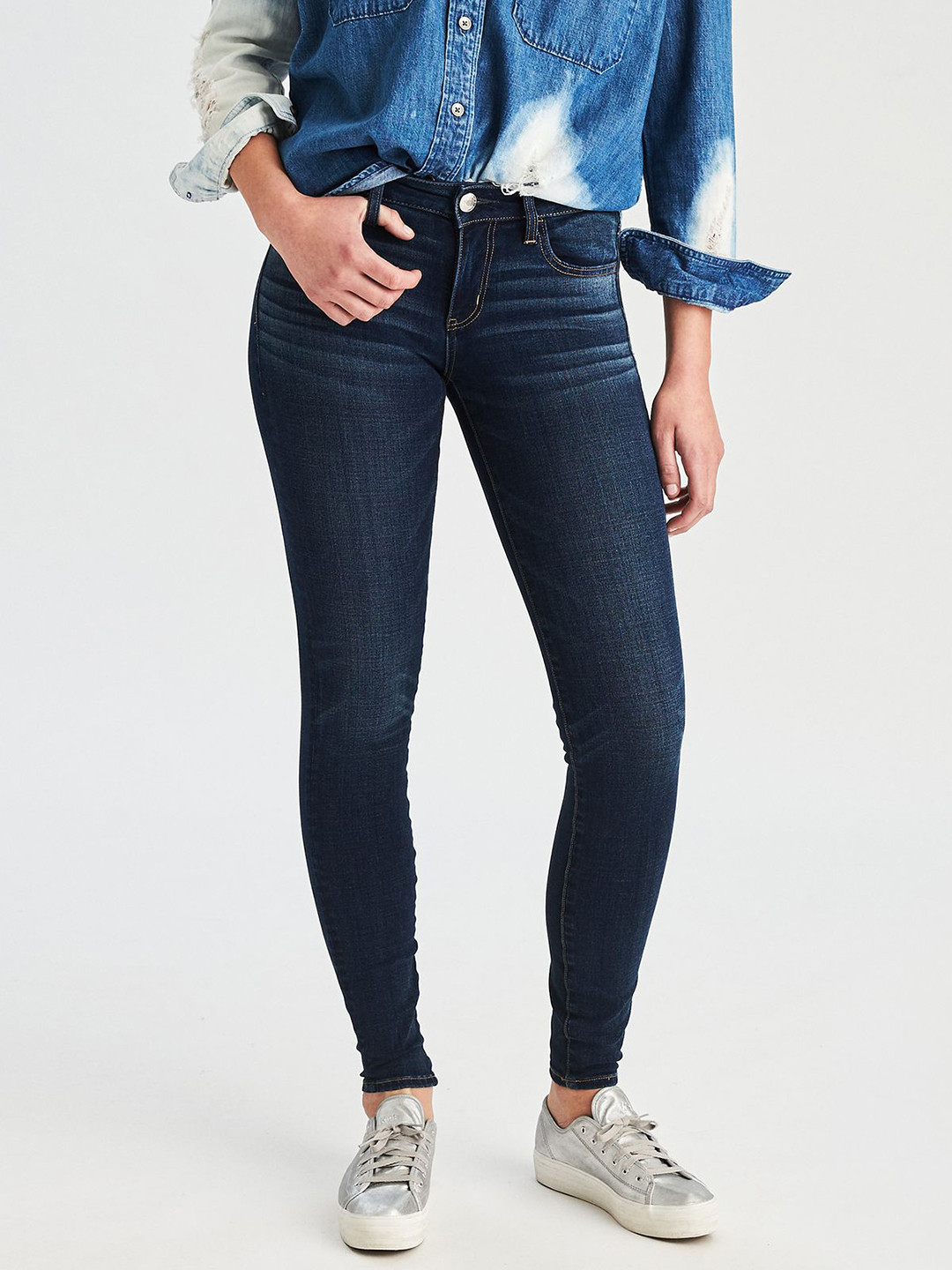 

AMERICAN EAGLE OUTFITTERS Women Navy Blue Skinny Fit Mid-Rise Clean Look Stretchable Jeans