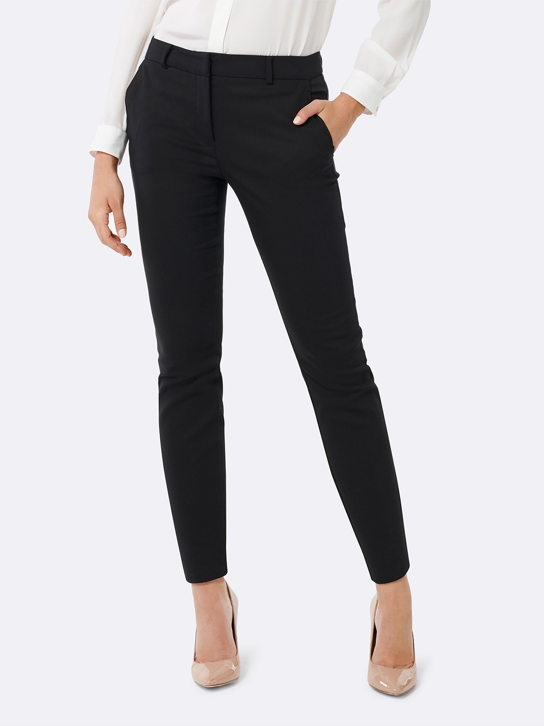 

Forever New Women Black Slim Fit Solid Cigarette Trousers