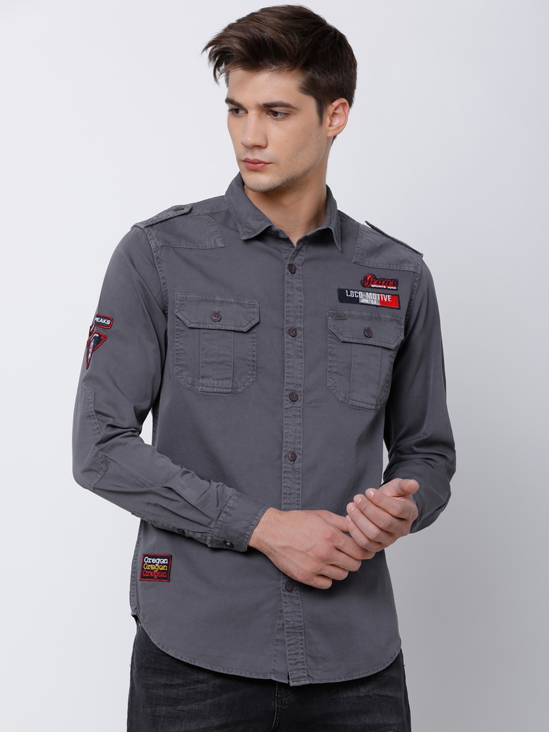 

LOCOMOTIVE Men Grey Slim Fit Solid Casual Shirt