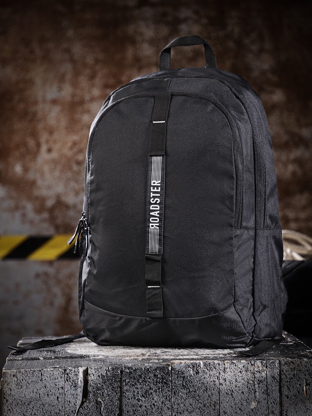 

Roadster Unisex Black Printed Detail Backpack