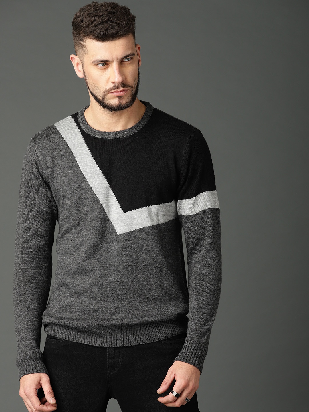 

Roadster Men Grey & Black Colourblocked Pullover Sweater
