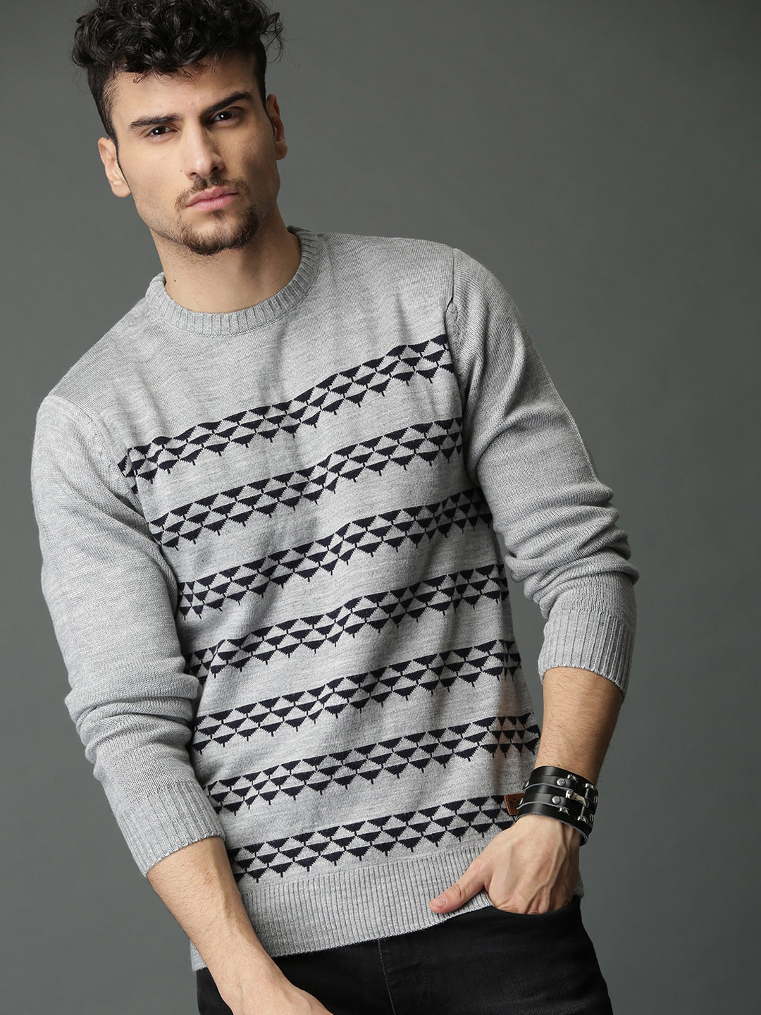 

Roadster Men Grey Melange & Navy Blue Striped Pullover
