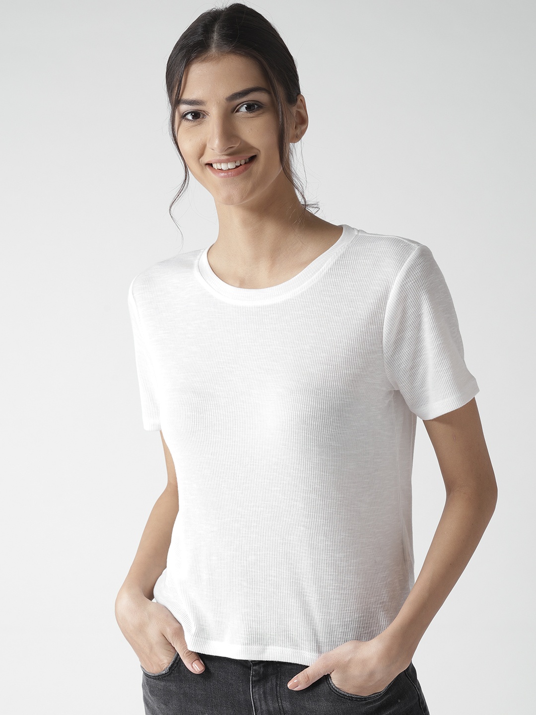 

FOREVER 21 Women White Solid Round Neck T-shirt