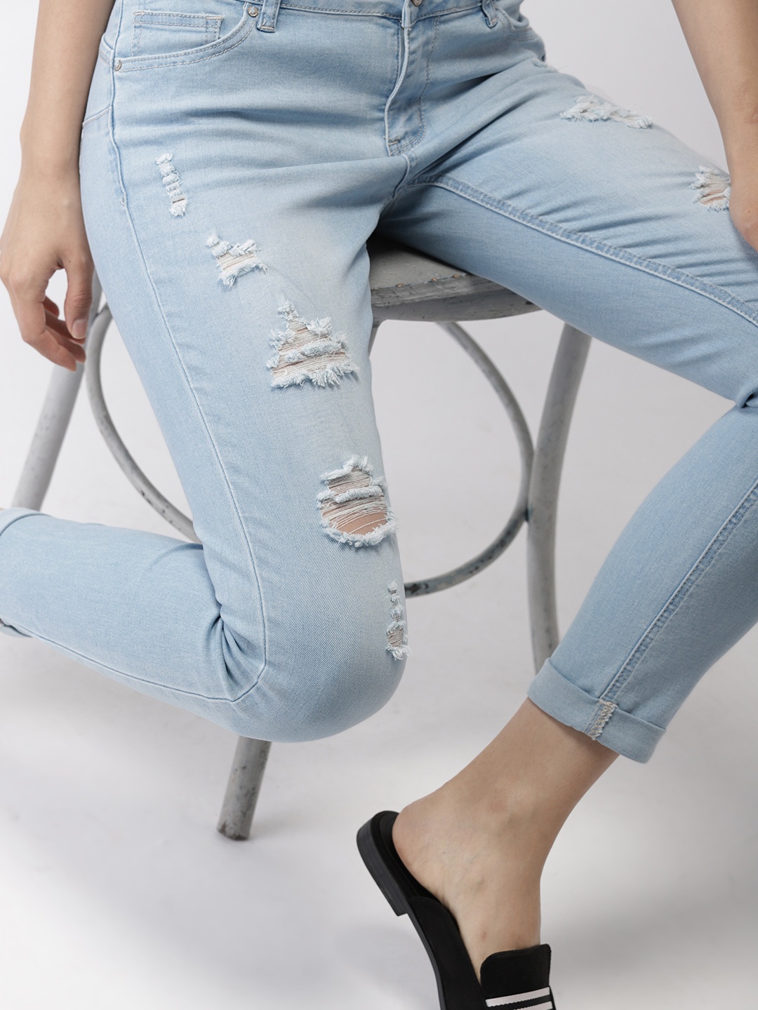 

FOREVER 21 Women Blue Regular Fit Mid-Rise Mildly Distressed Stretchable Jeans