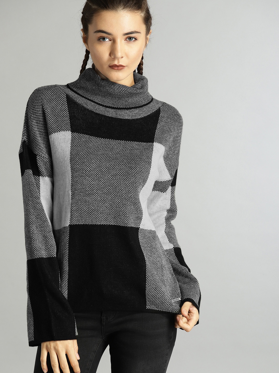 

Roadster Women Black & White Checked Pullover