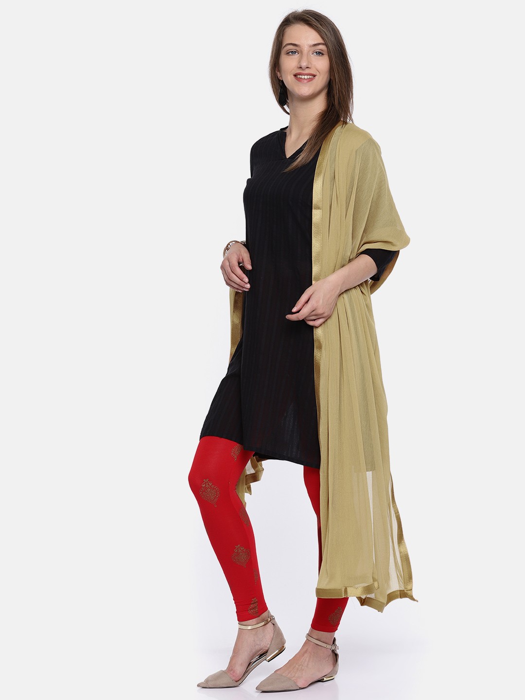

Anahi Gold-Toned Solid Dupatta