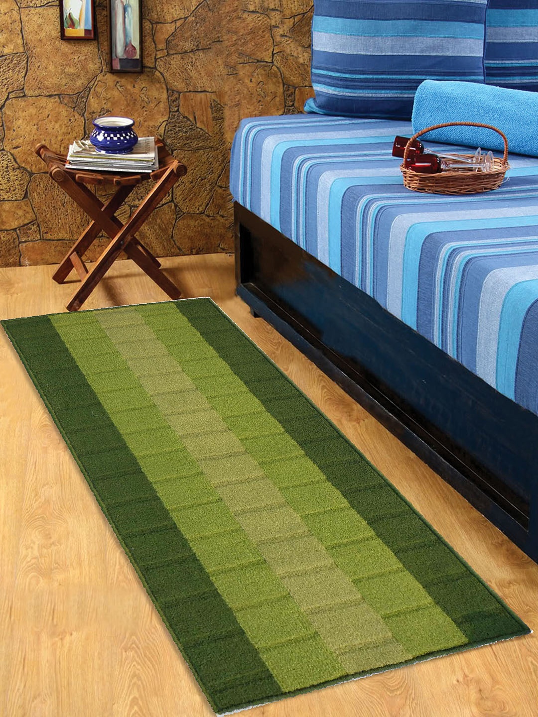 

Status Green Striped 57 cm x 140 cm Bedside Runner