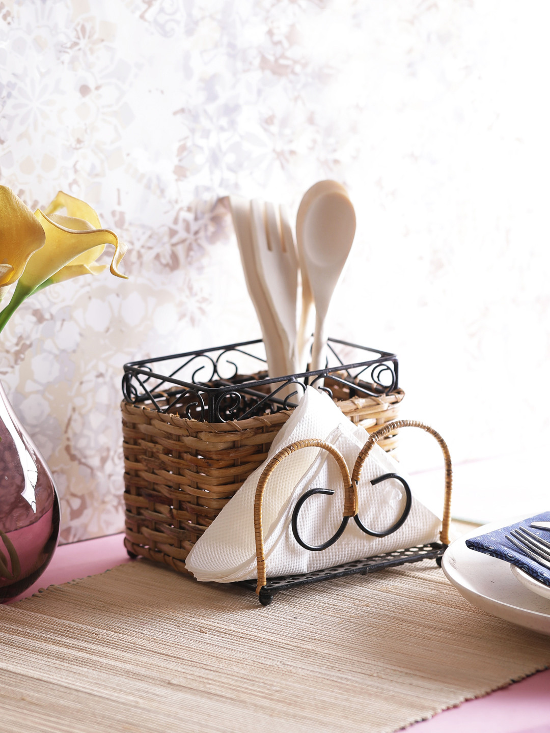 

VarEesha Brown Solid Wood Set Napkin and Cutlery Holder