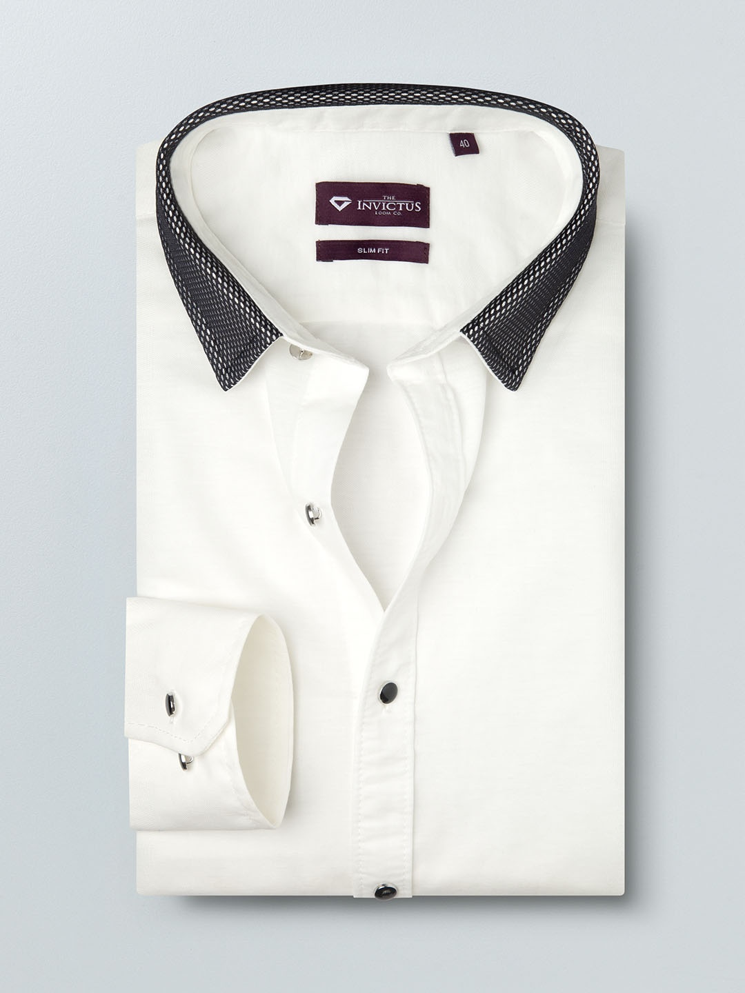 

INVICTUS Men White Slim Fit Knitted Stretchable Semiformal Shirt