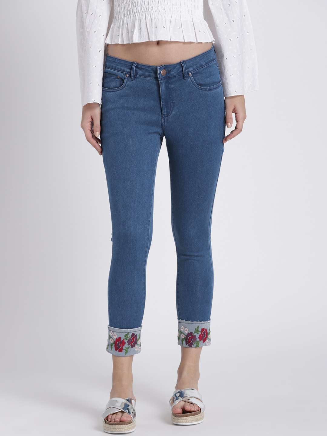 

Splash Women Blue Skinny Fit Low-Rise Clean Look Stretchable Cropped Jeans