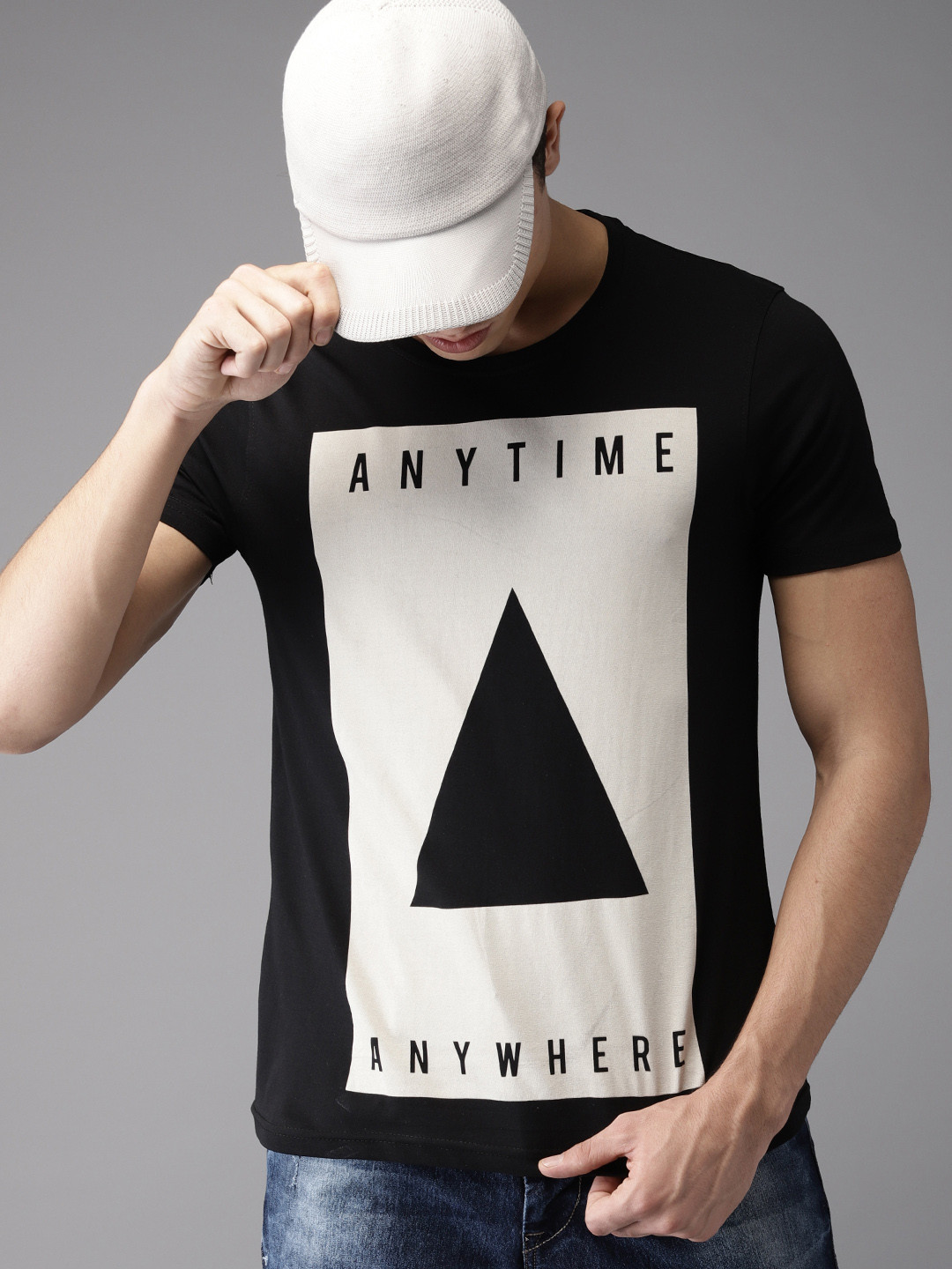 

HERENOW Men Black Printed Round Neck Pure Cotton T-shirt