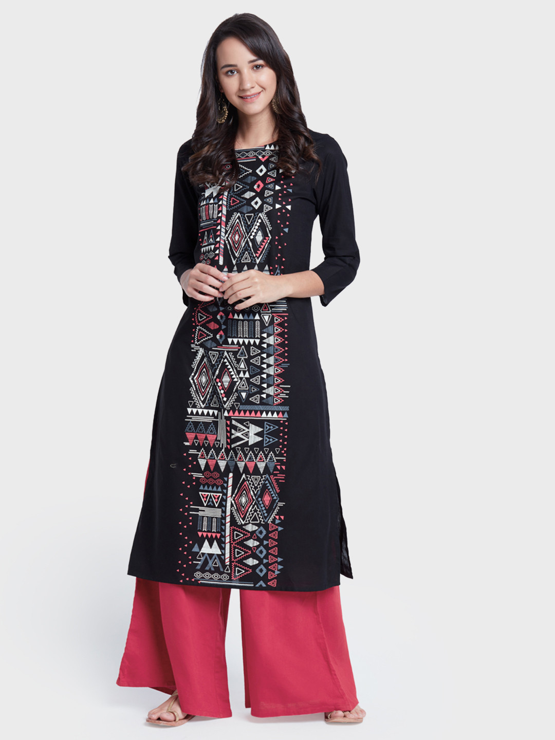 

Global Desi Women Black & White Printed Straight Kurta