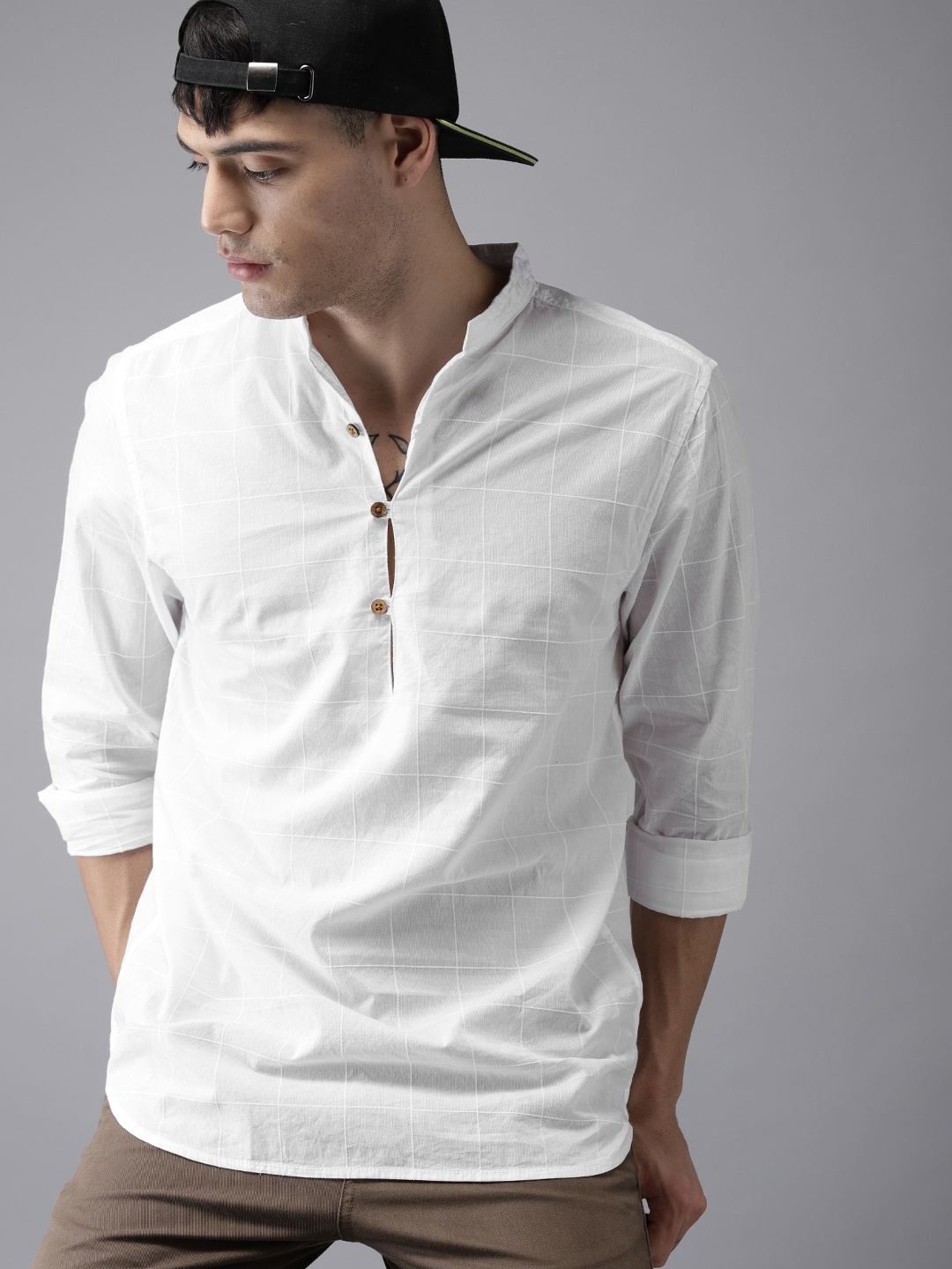 

HERE&NOW Men White Checked Straight Shirts