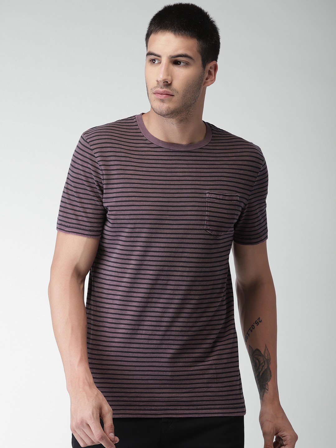 

Celio Men Maroon Striped Round Neck T-shirt