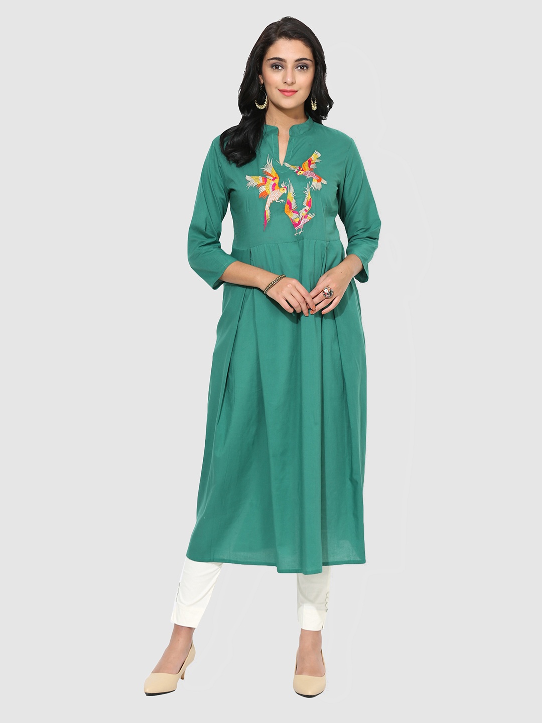 

Get Glamr Women Green Embroidered A-Line Kurta