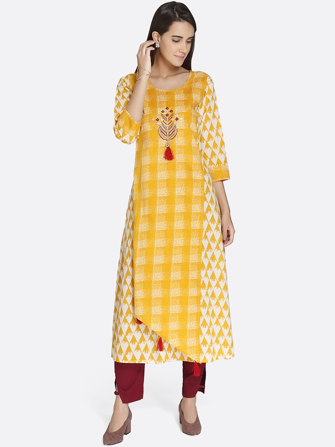 

shiloh Women Yellow & Cream-Coloured Printed Straight Kurta