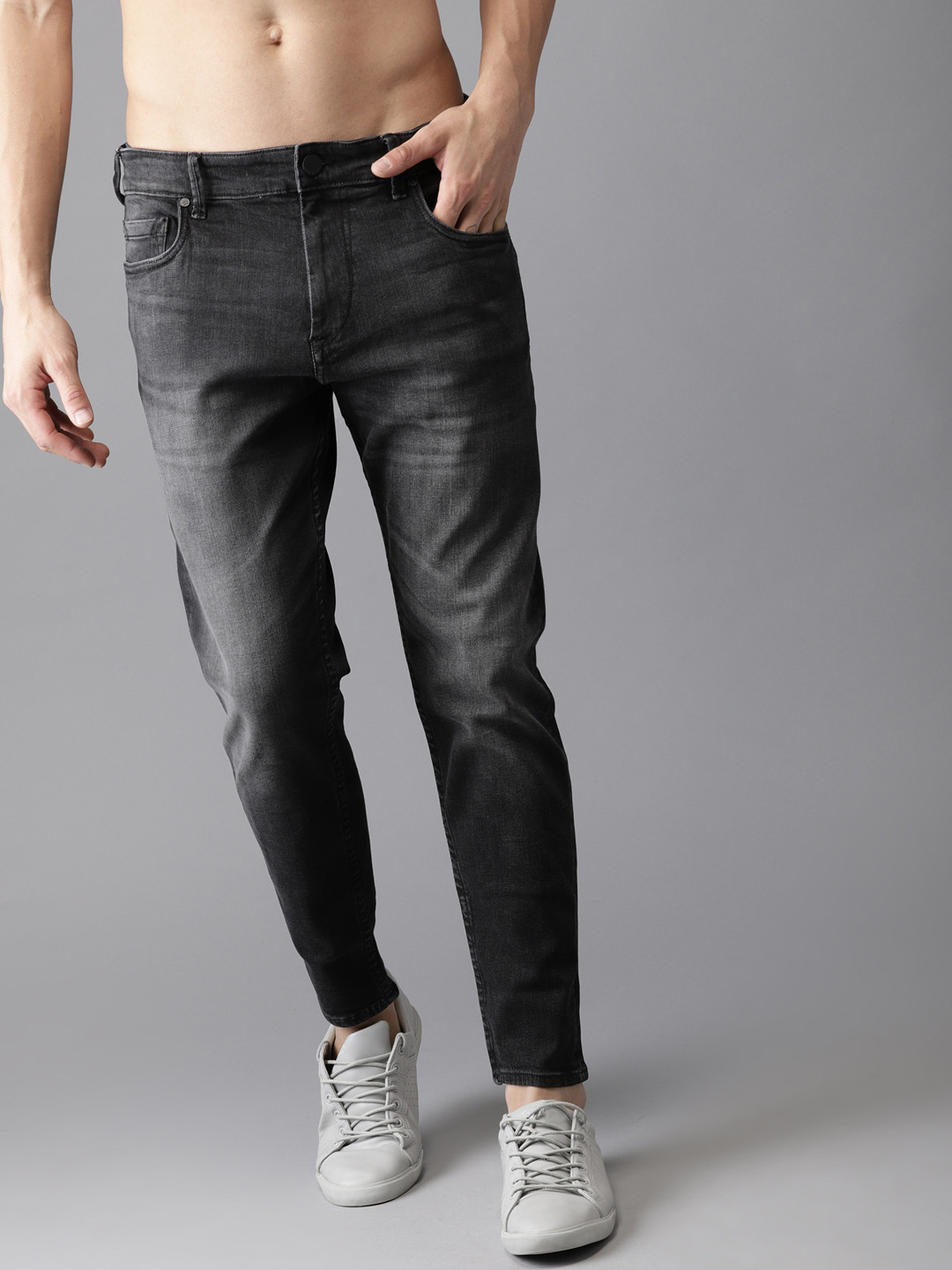 

HERE&NOW Men Black Tapered Fit Mid-Rise Cropped Clean Look Stretchable Jeans