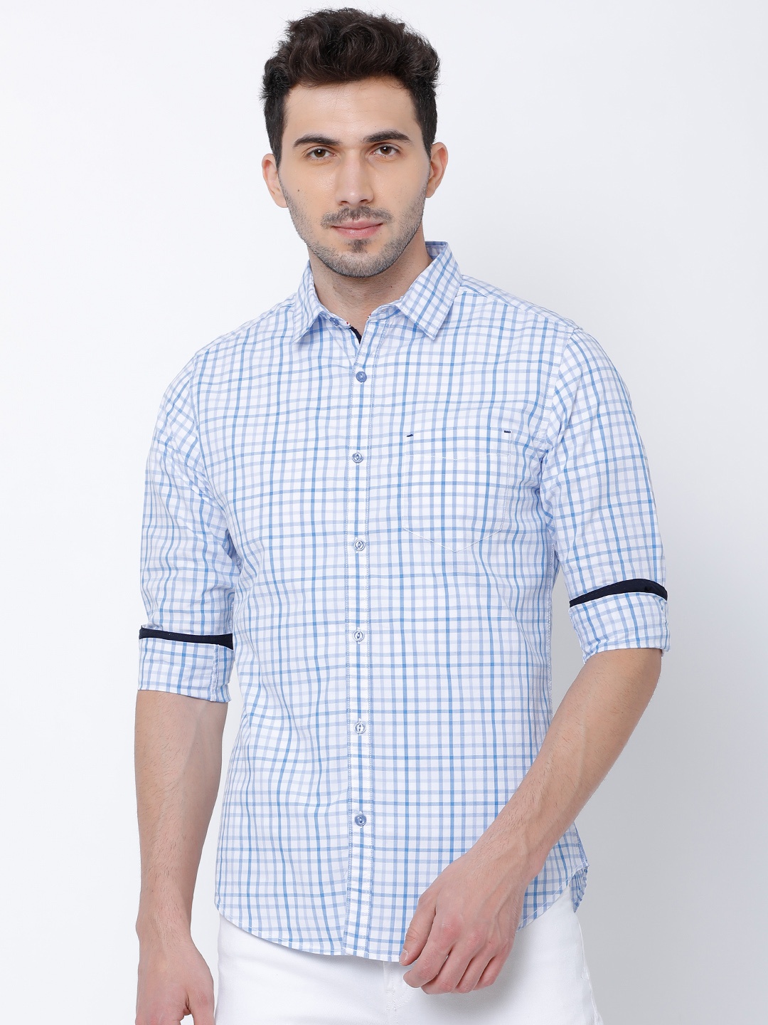 

LOCOMOTIVE Men White & Blue Slim Fit Checked Casual Shirt
