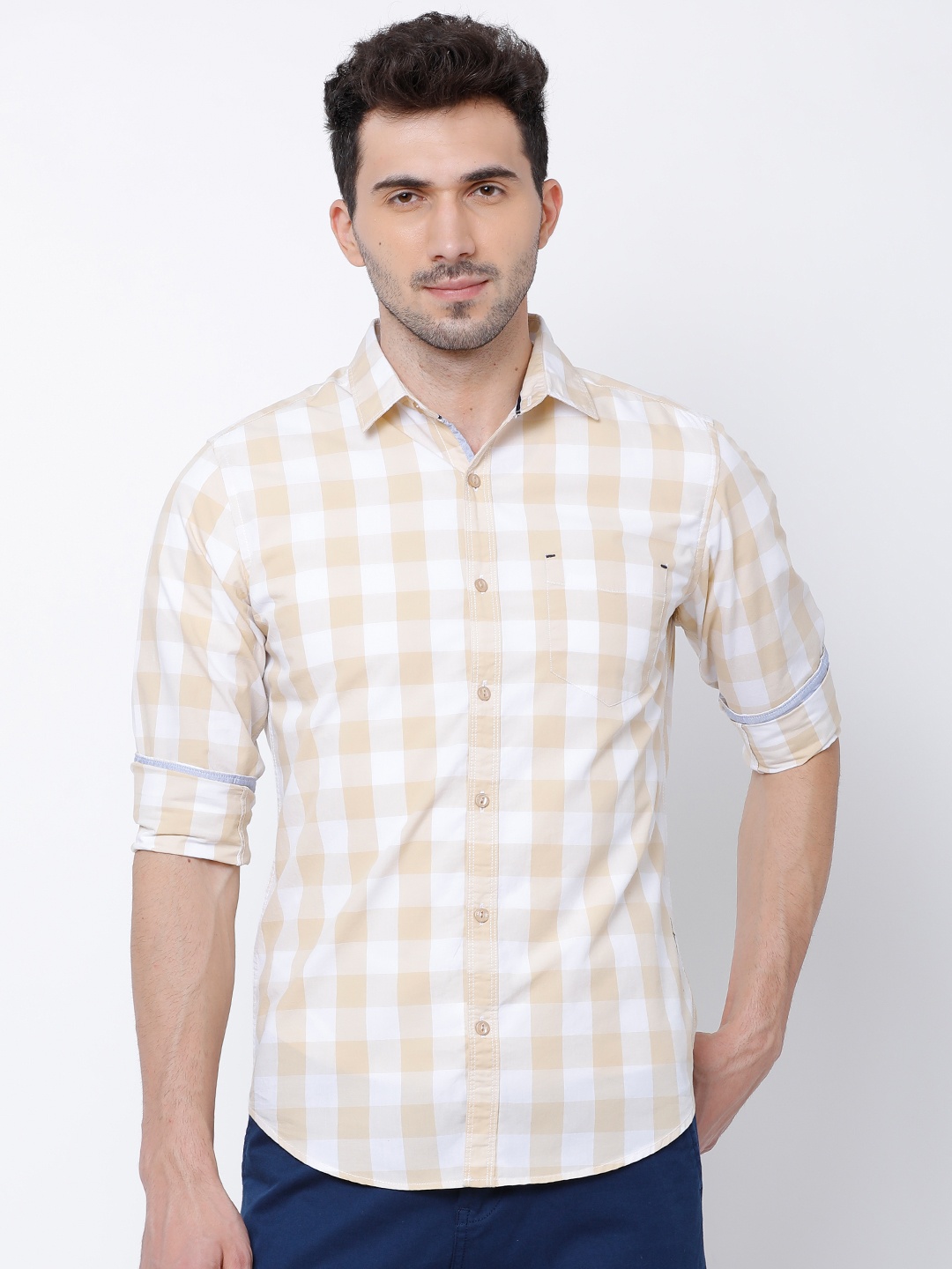 

LOCOMOTIVE Men Beige & White Slim Fit Checked Casual Shirt