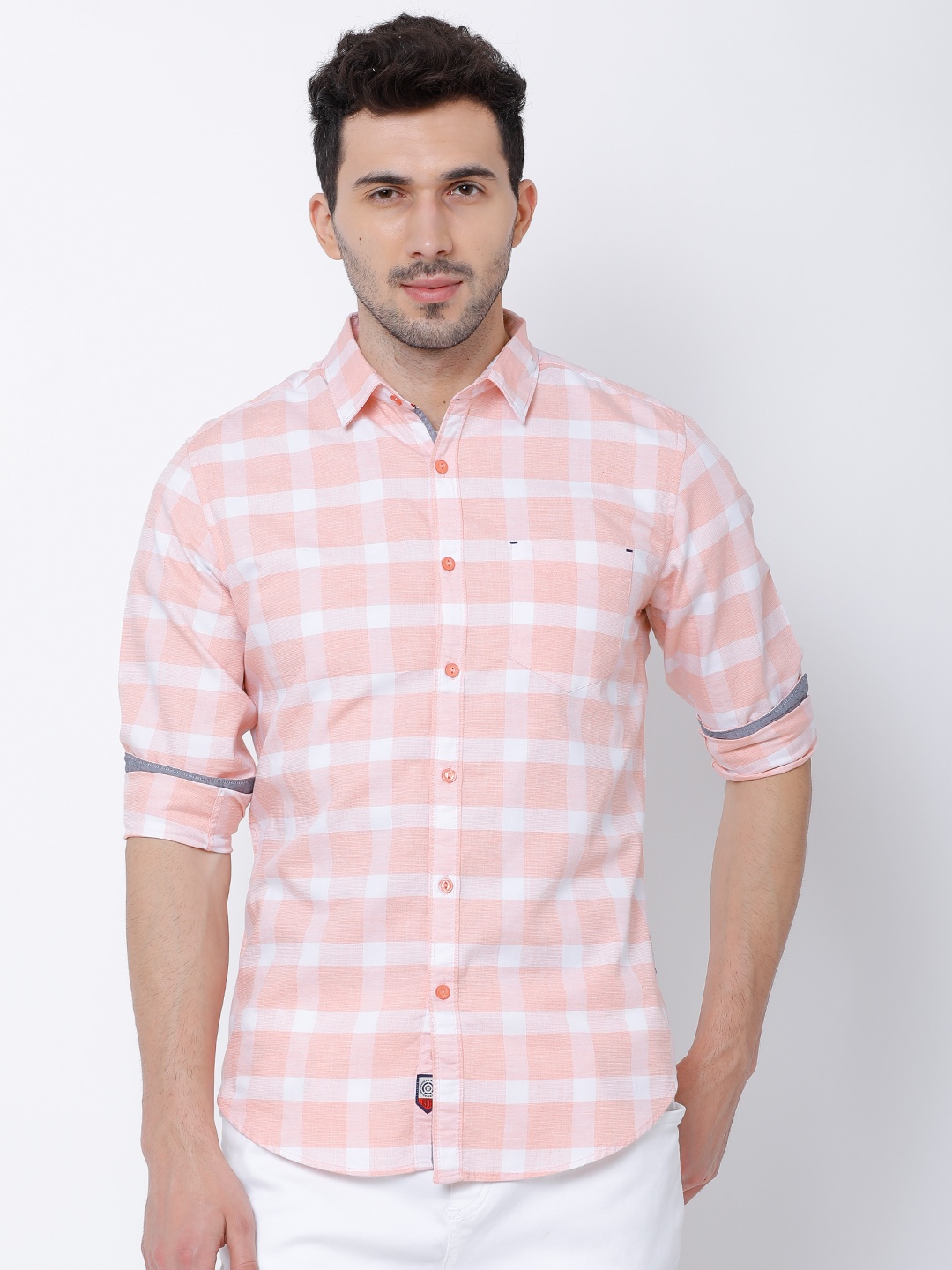 

LOCOMOTIVE Men Peach-Coloured & White Slim Fit Checked Casual Shirt