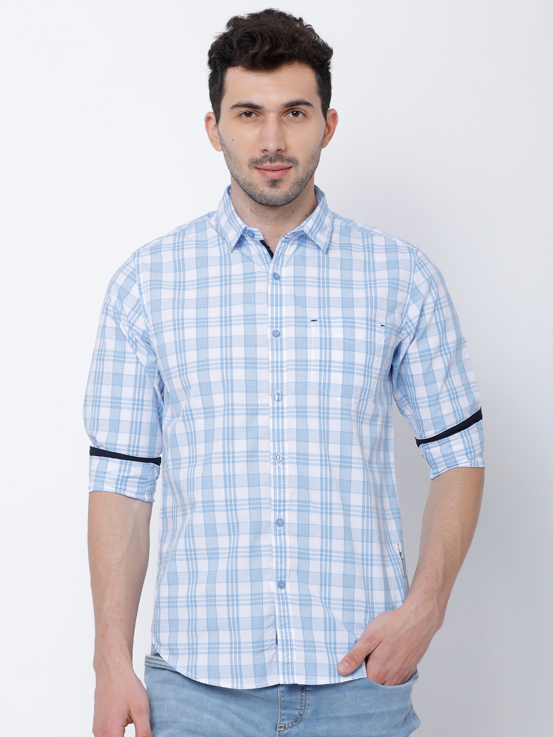 

LOCOMOTIVE Men White & Blue Slim Fit Checked Casual Shirt