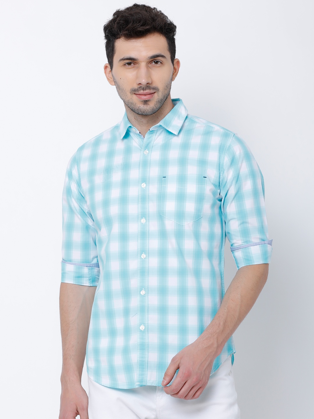

LOCOMOTIVE Men White & Blue Slim Fit Checked Casual Shirt