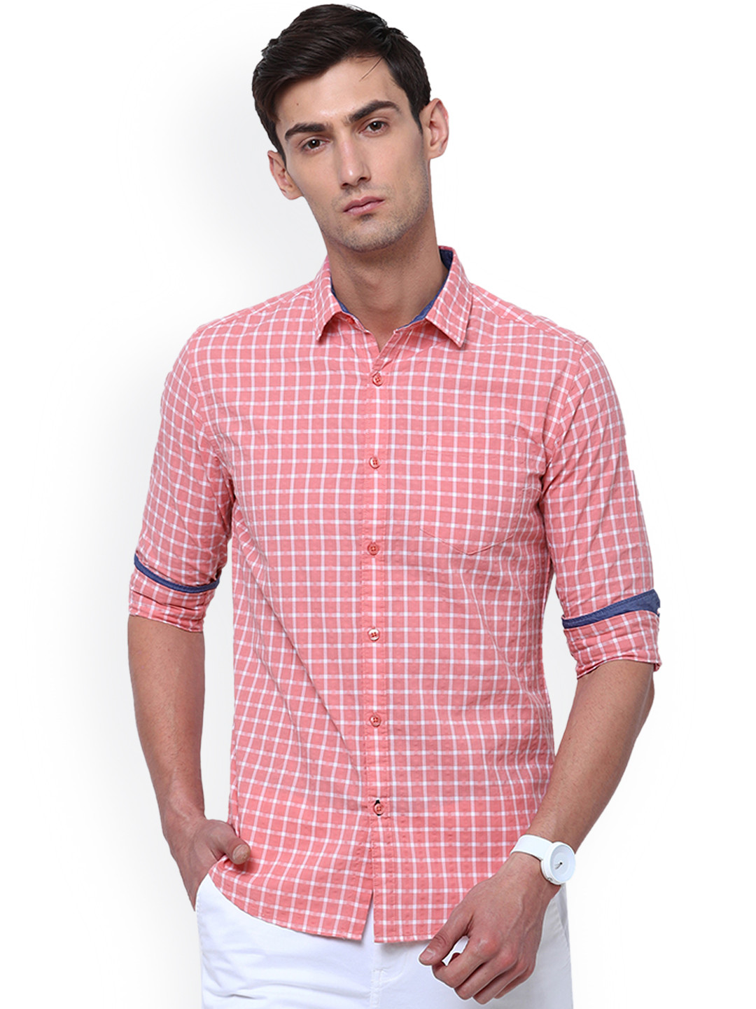 

Black coffee Men Coral & White Slim Fit Checked Casual Shirt