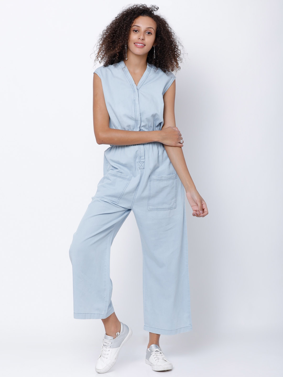 

Tokyo Talkies Blue Solid Basic Jumpsuit