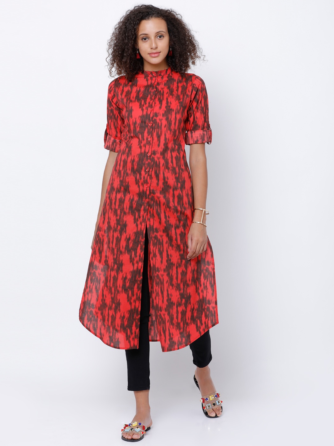 

Vishudh Women Red & Black Printed Straight Kurta