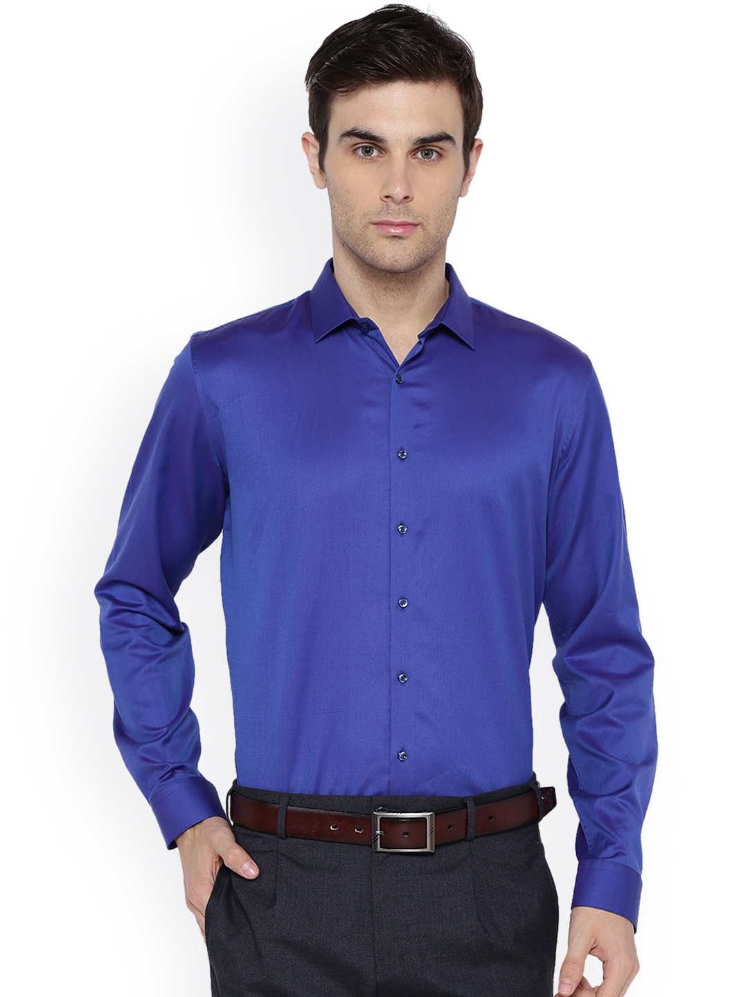 

Van Heusen Men Blue Slim Fit Solid Formal Shirt